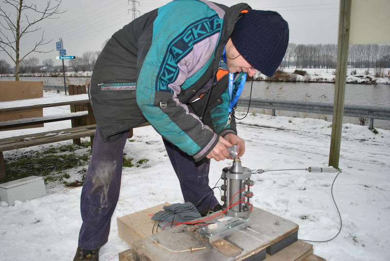 pouring in the ignition powder