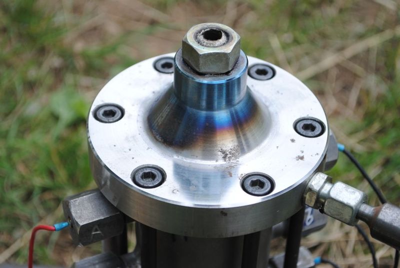 Foto: motordeksel na de test